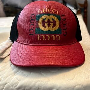 Gucci Unisex Logo Print Leather Baseball Hat